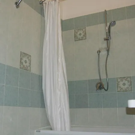 德克萨斯州酒店 2*